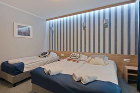 Molo B & B