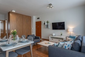 Ambria Apartments Platan Complex