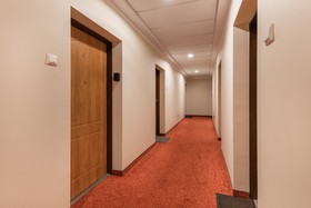 Trzy Korony Piastów by Renters
