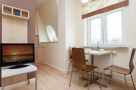 Trzy Korony Piastów by Renters