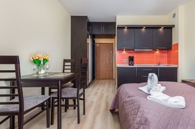 Trzy Korony Piastów by Renters