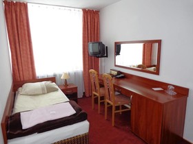 Plonia Hotel