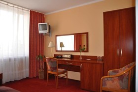 Plonia Hotel