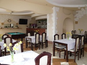 Plonia Hotel