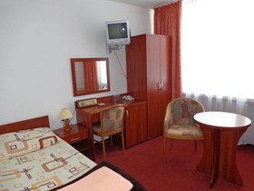 Plonia Hotel