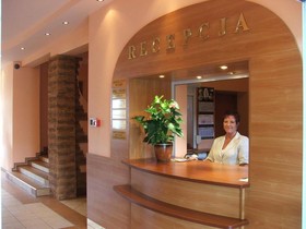 Plonia Hotel