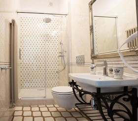 Villa Mistral