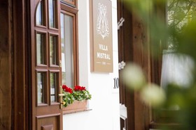 Villa Mistral