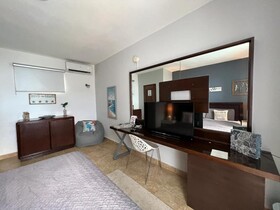 Mares Guesthouse