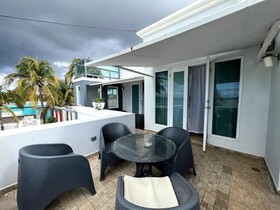 Mares Guesthouse