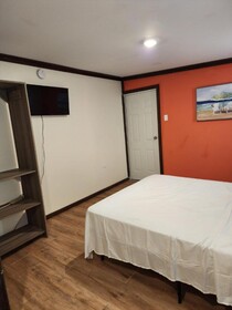 Pit Stop Hostel