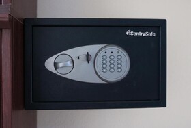 Carmilet Guest House