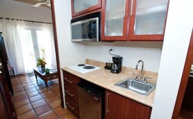 Villa Montana Beach Resort