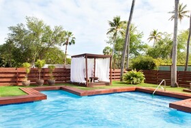 Villa Montana Beach Resort