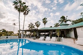 Villa Montana Beach Resort
