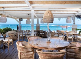Villa Montana Beach Resort