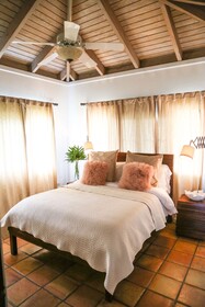 Villa Montana Beach Resort