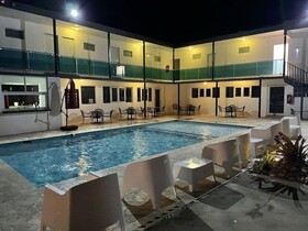 Douglas Highway Inn Hotel