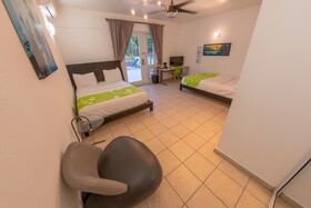 Casa Verde Hotel