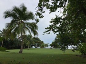 Tres Palmas Inn & Villas