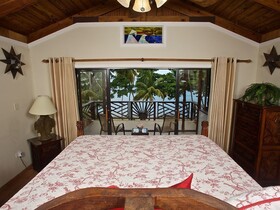 Tres Palmas Inn & Villas