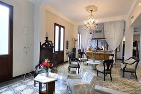EL Colonial