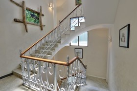 EL Colonial