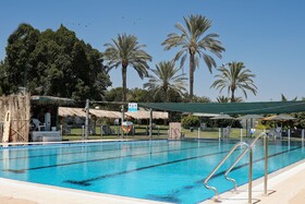Mantur Almog Dead Sea by Selina