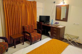 Alhambra Palace Hotel Suites and Resort