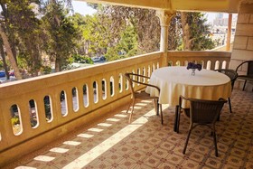 Alhambra Palace Hotel Suites and Resort