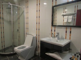 Abu Mazen Hotel & Restaurant