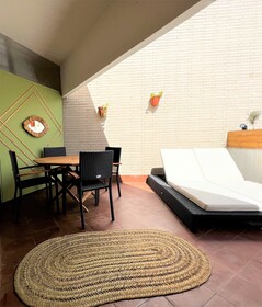 Villa Center