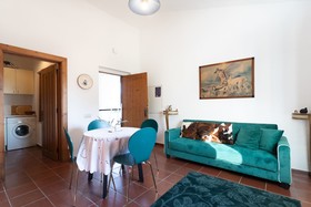 Rosa Estates The Farmhouse & Stables