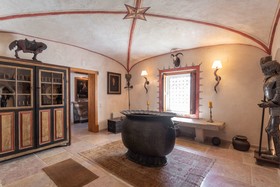 Rosa Estates The Farmhouse & Stables