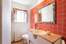 Rosa Estates The Farmhouse & Stables