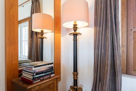 Rosa Estates The Farmhouse & Stables