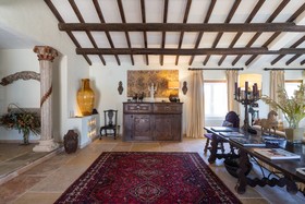 Rosa Estates The Farmhouse & Stables