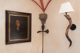 Rosa Estates The Farmhouse & Stables