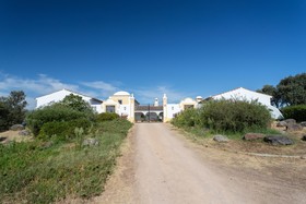 Rosa Estates The Farmhouse & Stables