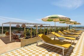 Amarello Hotel Praia Santo Andre, Tapestry Collection Hilton