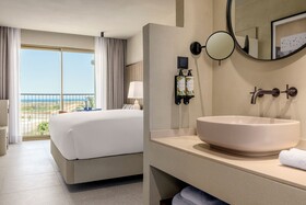 Amarello Hotel Praia Santo Andre, Tapestry Collection Hilton