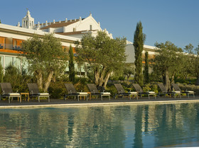 Convento do Espinheiro, Historic Hotel & Spa