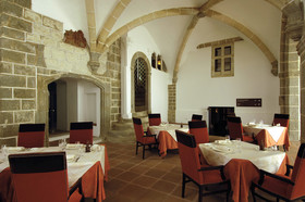 Convento do Espinheiro, Historic Hotel & Spa