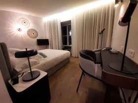 Moura Suites Hotel