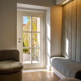 Moura Suites Hotel