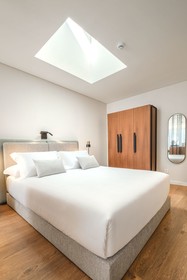 Moura Suites Hotel