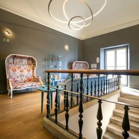 Moura Suites Hotel