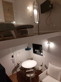 Moura Suites Hotel