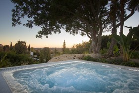 Amazing Homes & Villas