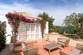 Amazing Homes & Villas